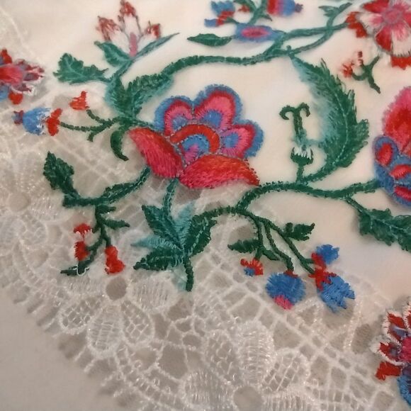 Tadashi Shoji Long Sleeve Boho White Floral Embroidery Bell Sleeve Blouse - Picture 6 of 12